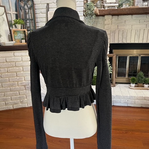 Gray Knit Cropped Ballet Cardigan - Picture 5 of 6